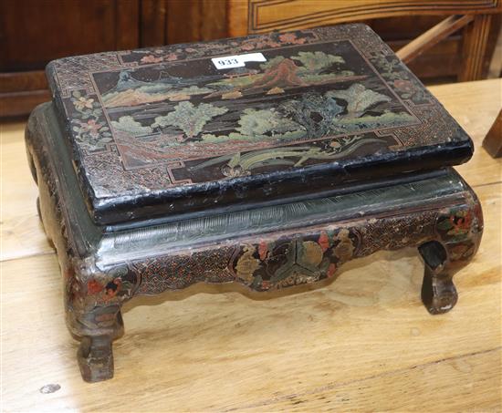 A Chinese polychrome lacquer low stand, Qing Dynasty W.43cm